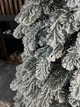 Искусственная литая заснеженная елка Триумф высотой 1.7 м роскошная пышная новогодняя елка с густыми ветвями и складной металлической подставкой Зеленый - изображение 4