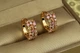 Серьги Xuping Jewelry Фиерия с разноцветными камнями 1,5 см золотистые - изображение 2