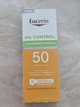 Сонцезахисний лосьйон з мінералами для жирної та чутливої шкіри Eucerin Oil Control Sunscreen SPF 50+ 75 мл - изображение 3