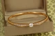 Браслет бенгл Xuping Jewelry Сяючий акцент 60 мм на руку від 17 до 19 см золотистий - зображення 1