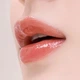 Блеск для губ Rom&nd Glasting Color Gloss #10 Apricot Sparkle - изображение 3