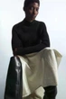 Джемпер жіночий COS ribbed pure cashmere turtleneck jumper 1200574001 M Чорний - зображення 3