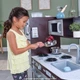 Детская деревянная кухня KidKraft игровая кухня детская кухня игрушечная деревянная ролевые детские игры игровой набор детский большая игрушечная кухня 53260 - изображение 5