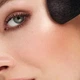 Пудровый хайлайтер для лица Kiko Milano lumiverse sparkle catcher highlighter 02 Lunar Dusk. 8,5 г - изображение 2