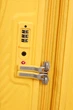 Чемодан 55 См American Tourister MICKEY MAGIC MICKEY FLOWER YELLOW 55x40x20(23) 66C*06001 - изображение 10