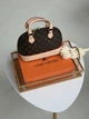 Жіноча сумка Louis Vuitton Alma BB коричневий + молочний через плечі Луї Віттон Альма MDR - зображення 1