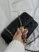 Сумка жіноча Classic 1.55 Small Single Flap Premium чорний через плечі - зображення 2