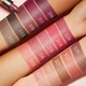 Кремовая матовая помада Kiko Milano Velvet Passion Matte Lipstick 327 Beige Caldo, 3.5г - изображение 4