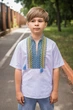 Вишиванка для хлопчика Козачок 7–13 років, біла, короткий рукав, поплін з домотканими вставками ,134, Білий з синім - зображення 2