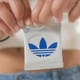Серветки для чищення взуття Adidas by DFNS On-The-Go Cleaning Wipes — бамбукові, компостабельні, 6 шт - зображення 3