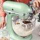 Кухонный комбайн KitchenAid Artisan 4,8 л 5KSM175PSEPT с откидным фисташковым блоком - изображение 13