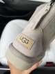 Жіночі угг Міні Замш Світло Сірі Змійка та Лак Пьятка UGG Mini Light Grey Suide Zipper (39, бежевый) - изображение 5