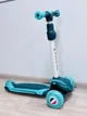 Дитячий самокат Maraton Flex Blue-Green 2 в 1 триколісний складаний толокар прогулянковий самокат для дітей регульоване сидіння PU поліуретанові колеса заднє ножне гальмо легкий та стійкий - зображення 3