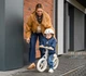 Детский беговел MoMi NoruS Grey двухколесный легкий велобег для детей от 2 лет маневренный детский беговел для прогулок стильный первый велобег для развития баланса компактно складывается беговел детский удобный транспорт - изображение 3