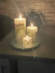 Набор свечей ручной работы декоративные свечи ароматизированные в наборе из 3 шт на подставке с веточками хвои и шишками аромат корица - изображение 3