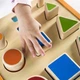 Деревянный сортер Guidecraft Manipulatives Фигуры и размеры (G6737) - изображение 4