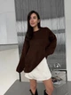 Женский объемный свитер коричневого цвета 36521 One Size - изображение 2