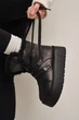 Женские зимние кожаные угги PARADIZE SHOES из черной кожи со шнуровкой и меховой опушкой на высокой подошве 40 размер (стелька 26,1 см) - изображение 4
