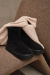 Женские зимние короткие угги PARADIZE SHOES из черной замши с молнией на высокой подошве 40 размер (стелька 26,1 см) - изображение 2