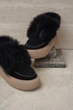 Женские зимние короткие замшевые черные ботинки PARADIZE SHOES с меховой опушкой на высокой темно-бежевой подошве 39 размер (стелька 25,5 см) - изображение 3