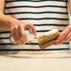 Щітка для чищення взуття Jason Markk Delicates Cleaning Brush — м'яка щетина для замші, шкіри та трикотажу - зображення 5