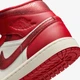 Кроссовки женские Jordan Air 1 Mid Se 38 Красно-белый HJ9337-106 - изображение 8