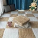Плюшевый напольный коврик-пазл для малышей мягкий мат для игр и ползания 30×30 см 10 шт бело-бежевый - изображение 1