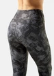 Легінси Core Ladies Leggings Graphite Camo S Колір Чорний (501222-876-S) - зображення 5