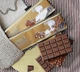 Темний шоколад Lindt Swiss Premium Chocolate Dark Orange Gold Лісовий горіх і Апельсин 300г - зображення 3