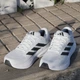 Мужские кроссовки для бега Adidas Response 2 M KJ1747 41.5 (7.5UK) 26 см Ftwr White (4068816795103) - изображение 10