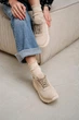 Демисезонные замшевые кроссовки PARADIZE SHOES светло-бежевого цвета на высокой подошве 38 размер (стелька 25,1 см) - изображение 4