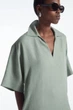 Сукня жіноча COS open-collar linen shirt dress 1227041001 36 Зелений - изображение 4