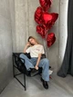 Жіноча футболка х вишивкою "Кохай" розмір 46-48 - изображение 5