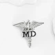 Значок медику BROCHE брошь бижутерия Кадуцей с крыльями MD – Символ медицины серебристый BRGV115299 - изображение 4