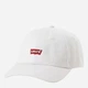 Czapka z daszkiem Levi`s Housemark Flexfit Cap D7723-0001 One Size Biała (5401030378919) - obraz 1