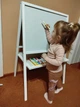 Доска для рисования двусторонняя ToyCloud Мольберт 100см напольный с полкой, деревянный, белый MPK1 - изображение 6