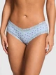 Жіночі трусики Victoria's Secret (297996785514) PINK WinkTM Lace-Trim Cheeky M блакитні - зображення 1