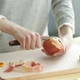 Овощечистка Fiskars Functional Form 6 см Чорна (1014418) - зображення 4