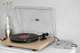 Виниловый проигрыватель Crosley C10 Natural Wood Hi-Fi, ручной проигрыватель для виниловых пластинок 33/45 об/мин, картридж Ortofon OM5e, антискейтинг, противовес тонарма, тяжелый диск, ременной привод + ПОДАРОК фонокорректор Pyle PP444 - изображение 2