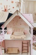 Кукольный домик из дерева Dream Cottage, 2 этажа, с мебелью, комплектация Лайт - изображение 4