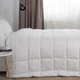 Всесезонное полуторное одеяло 135*200 см, 300 гр/м2 COTE BLANC SOFT ТЕП Белый (52330135200) - изображение 5