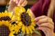 Конструктор LEGO Botanicals Букет подсолнухов 686 деталей (11502) - изображение 8
