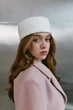 Шляпа таблетка с букле GLEAM белая размер S - изображение 3
