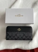 Кошелек Coach Signature Accordion Zip Wallet, женский большой черный - изображение 1