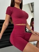 Спортивный женский костюм Hot с двойным пуш-ап и эффектом моделирования фигуры (кроп-топ футболка + удлиненные шорты) XS-S Бордовый (MS02_5022_5021S) - изображение 1
