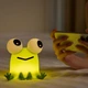 Настільний LED нічник 2W Valeso з підставкою для телефону 3000K акумуляторний 1200 мАч зеленого кольору IP20 A061 "Жабеня" - зображення 1