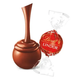 Конфеты Lindt Lindor Milk из молочного шоколада с мягкой тающей начинкой, 225г - изображение 2