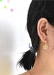 Сережки женские с маленькими ромашками Fashion Jewelry Золотистие 19935 - изображение 3