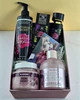 Подарунковий набір косметики No Brand в стилі Victoria's Secret Bombshell Wild Flower 4 в 1 - зображення 1