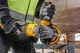 Шліфмашина кутова аккумуляторна безщіткова DeWALT, XR FLEXVOLT 54 В Li-lon 3 Аг, d=125 мм, 9000 об/хв, система Side-Handle Detect - зображення 6